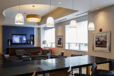 Express & Downtown By Ihg 3*