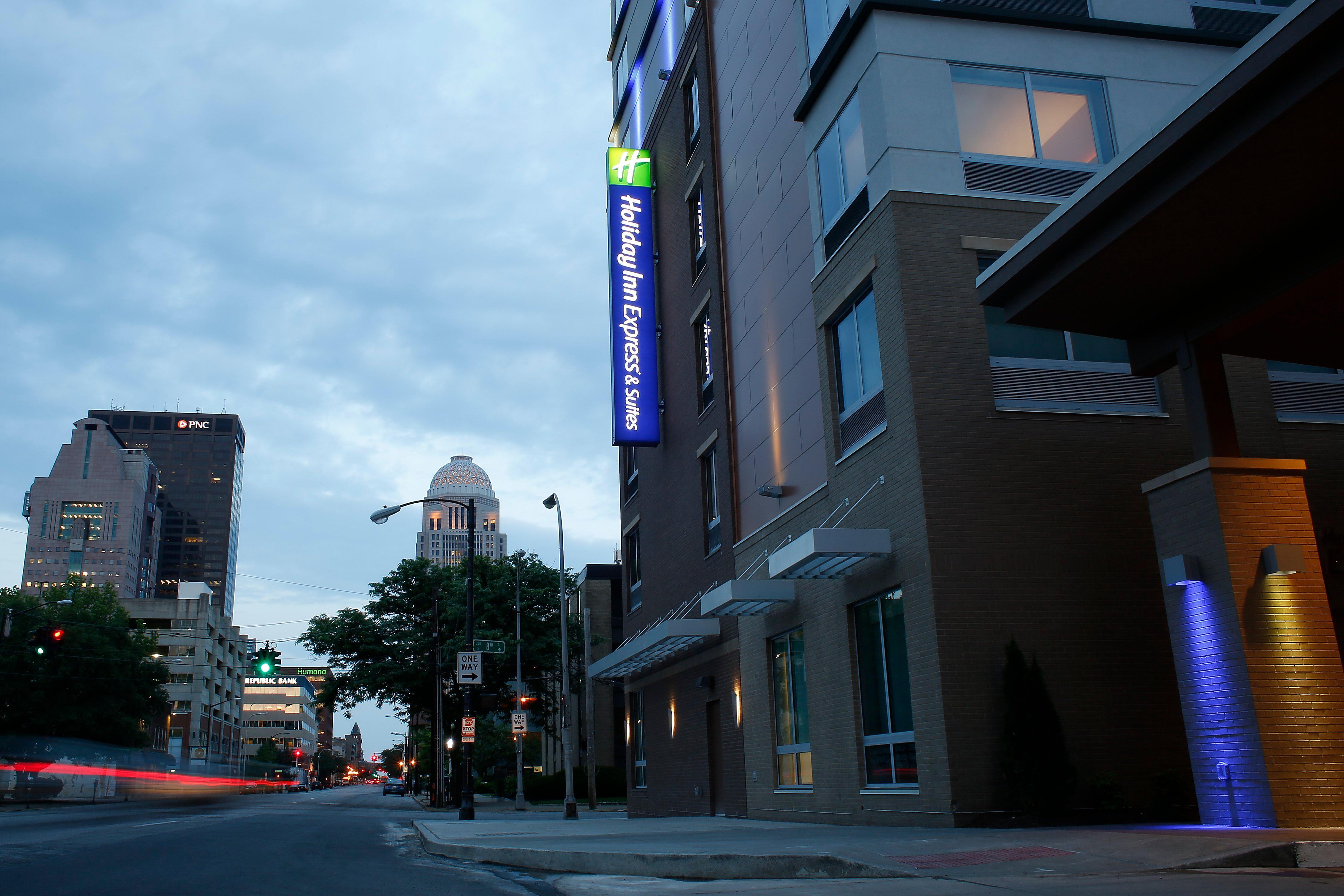 Express & Downtown By Ihg Hotel Louisville