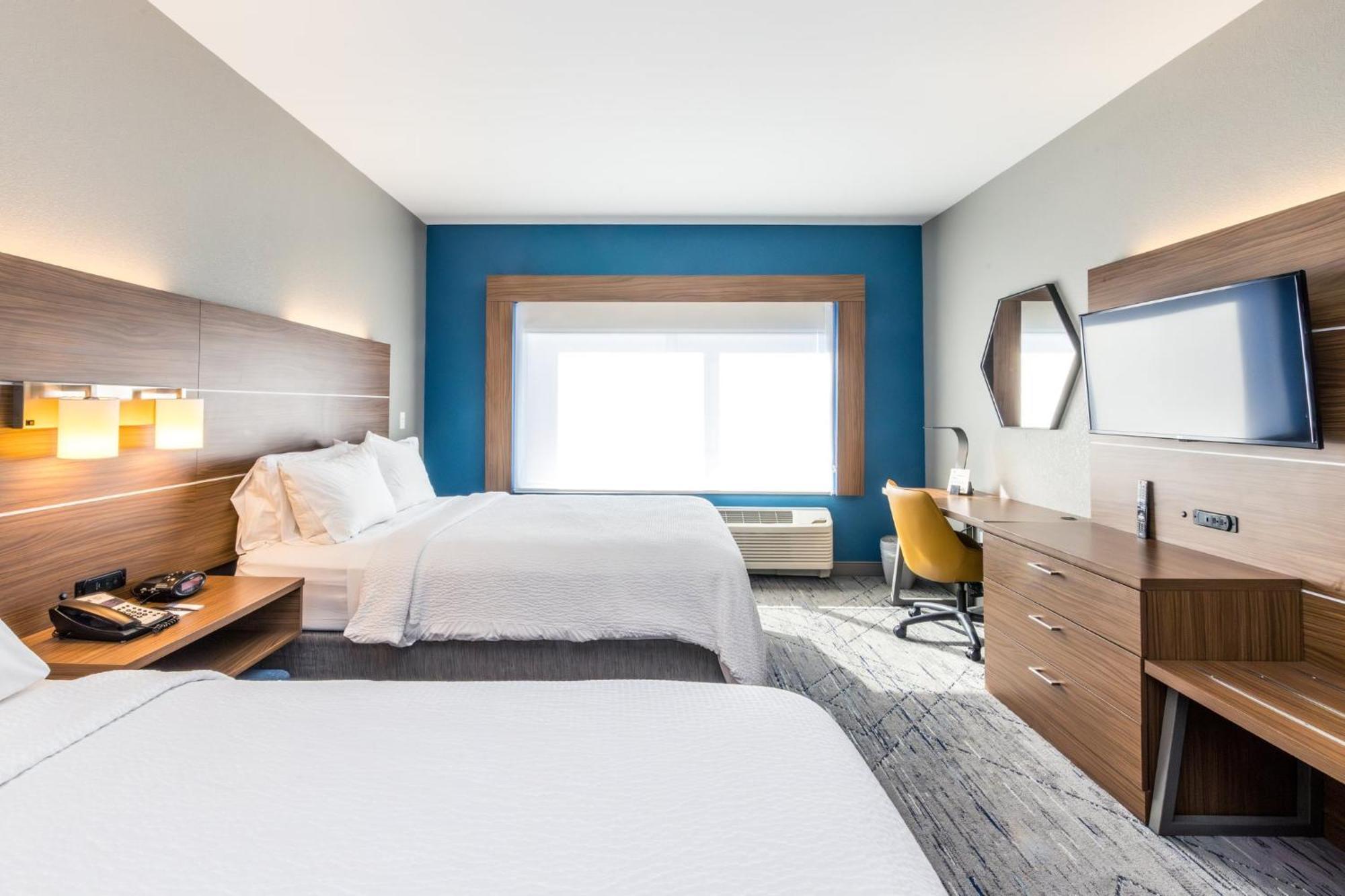 Express & Downtown By Ihg Hotel 3*