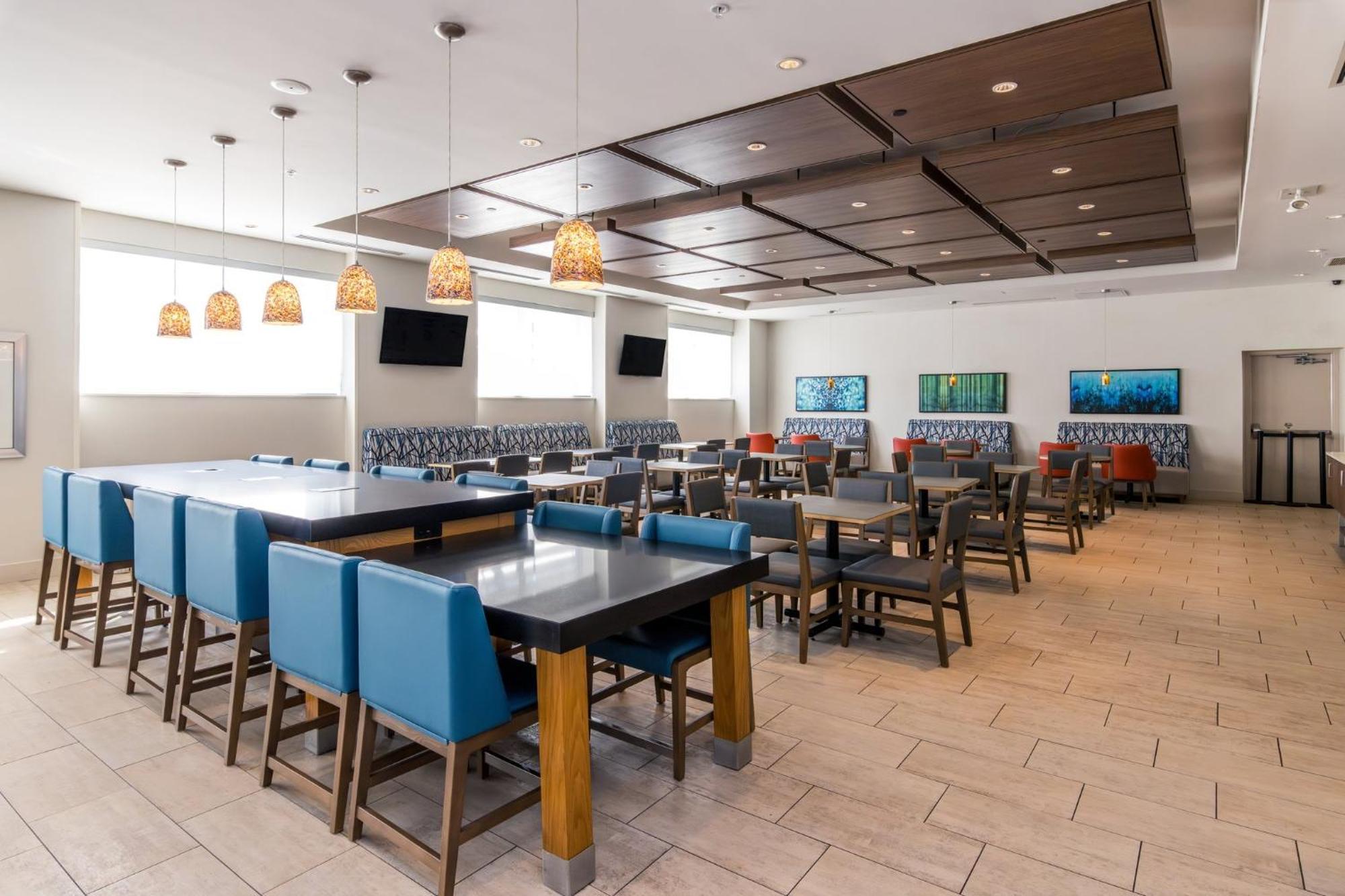 Hotel Express & Downtown By Ihg Louisville