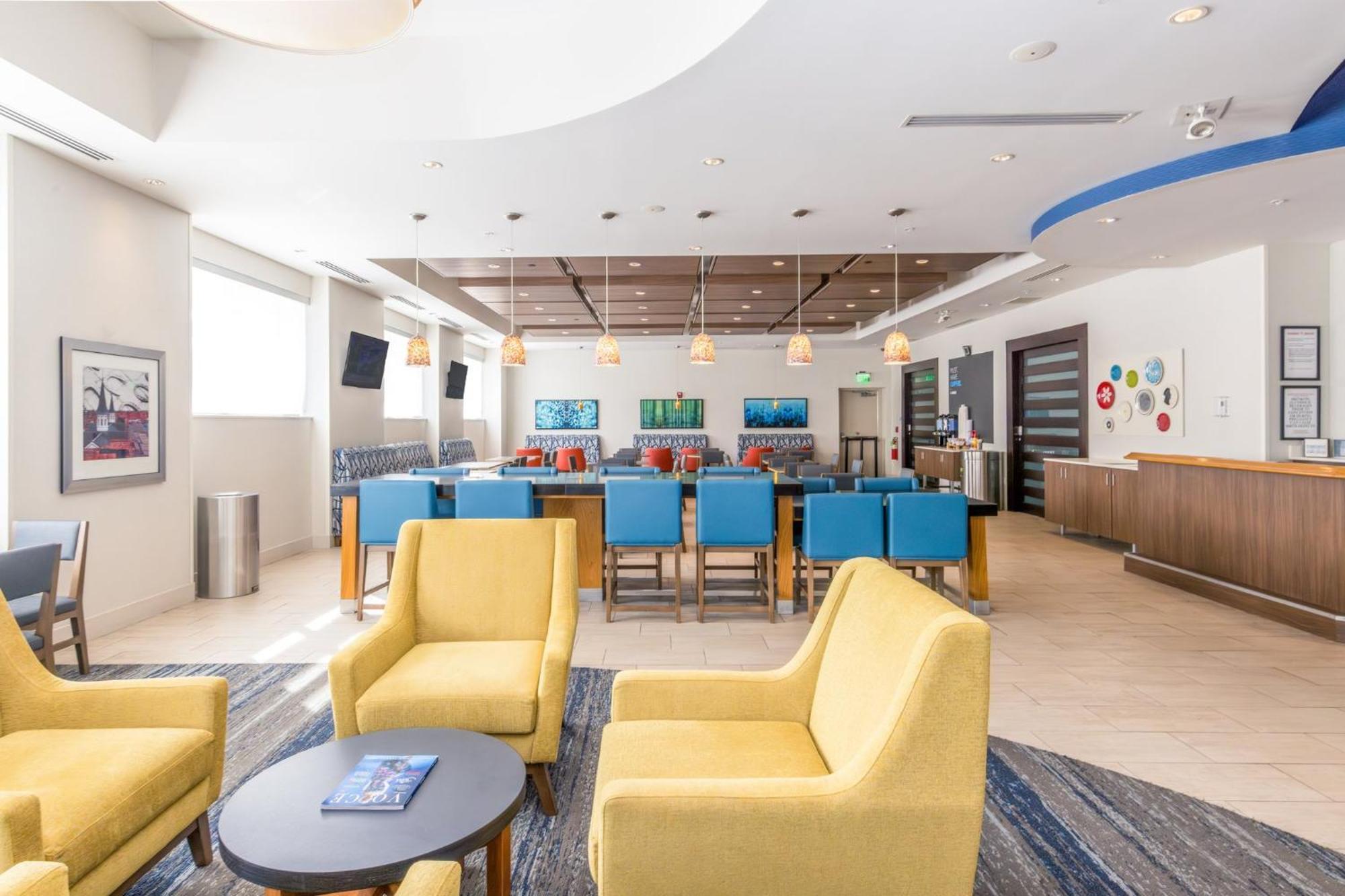 Hotel Express & Downtown By Ihg Louisville
