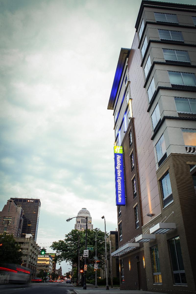 Express & Downtown By Ihg Hotel